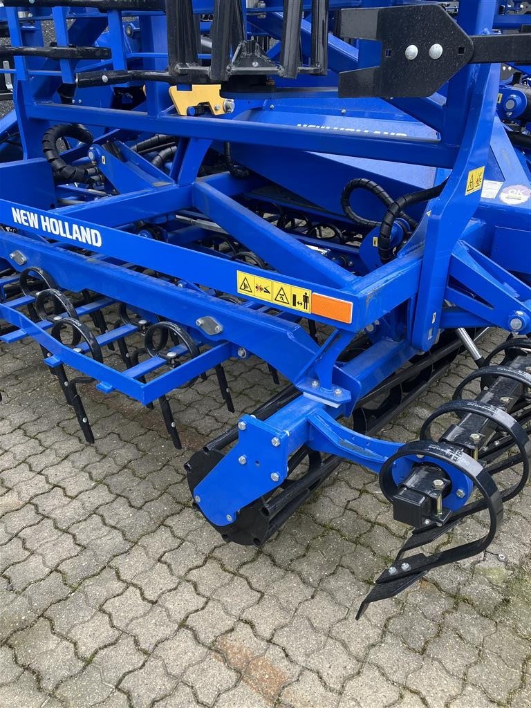 Saatbettkombination/Eggenkombination του τύπου New Holland SGX 790, Gebrauchtmaschine σε Maribo (Φωτογραφία 4)