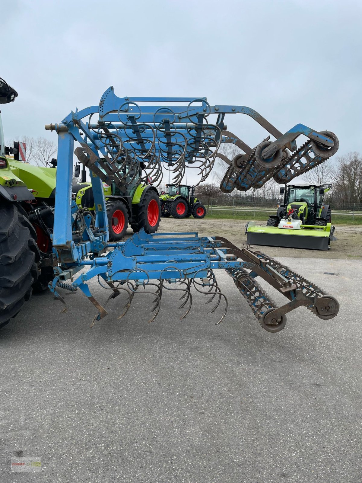 Saatbettkombination van het type Lemken Korund 5/600, Gebrauchtmaschine in Herbolzheim (Foto 2)