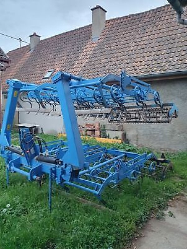 Saatbettkombination van het type Lemken KORUND 8/600, Gebrauchtmaschine in Sainte-Croix-en-Plaine (Foto 2)