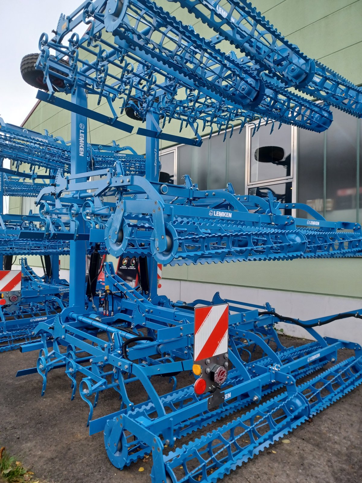 Saatbettkombination of the type Lemken Korund 9/900, Neumaschine in Uffenheim (Picture 3)