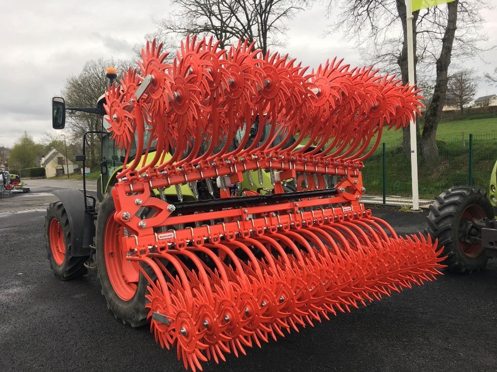 Saatbettkombination of the type Maschio HOUE ROTATIVE 600 PP, Gebrauchtmaschine in SAINTE GENEVIEVE SUR AGENCE (Picture 1)