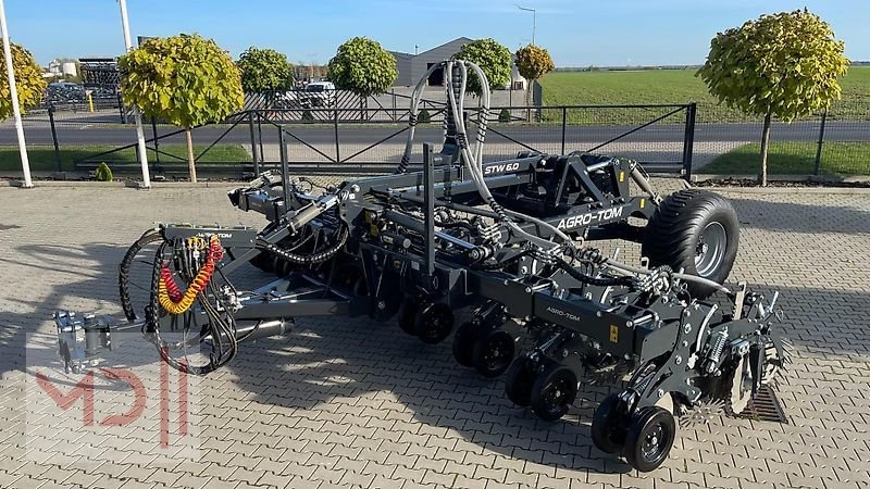 Saatbettkombination van het type MD Landmaschinen AGT Saatbettkombination Strip-Till 4,4m-6,0m, Neumaschine in Zeven (Foto 2)