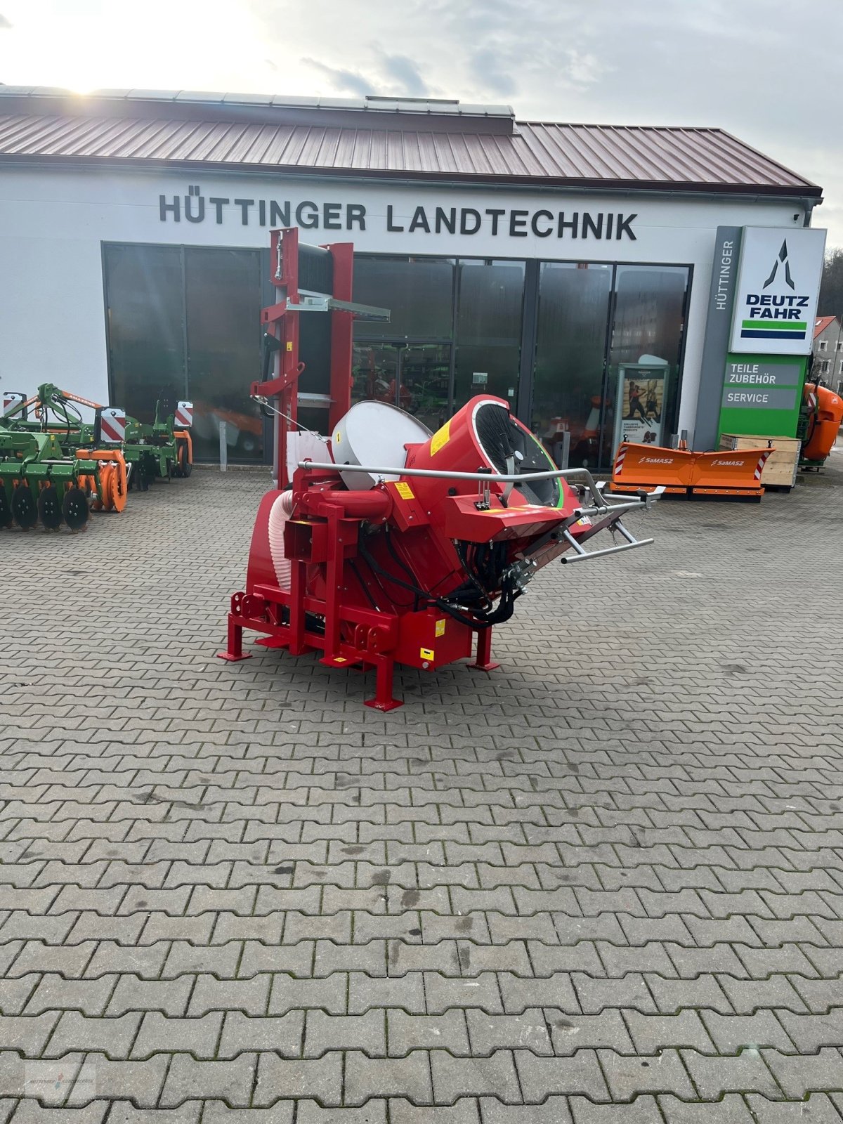 Sägeautomat & Spaltautomat a típus AMR Triomat SAT 3-700 P-THO, Neumaschine ekkor: Treuchtlingen (Kép 1)