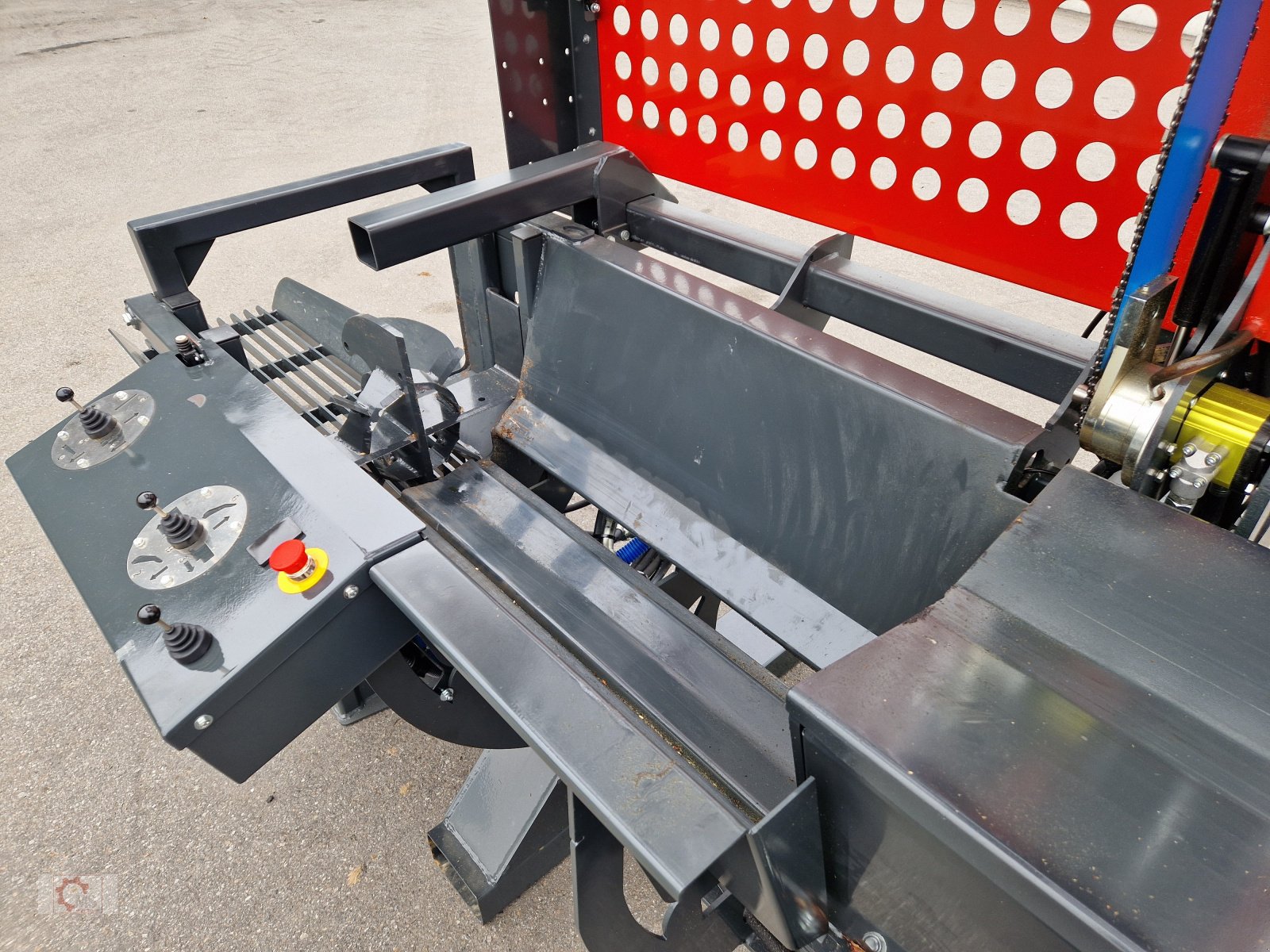 Sägeautomat & Spaltautomat za tip MS Splitter 1500 22to 50cm Durchmesser 1m Scheitlänge Ölkühler Sägespaltautomat, Neumaschine u Tiefenbach (Slika 21)