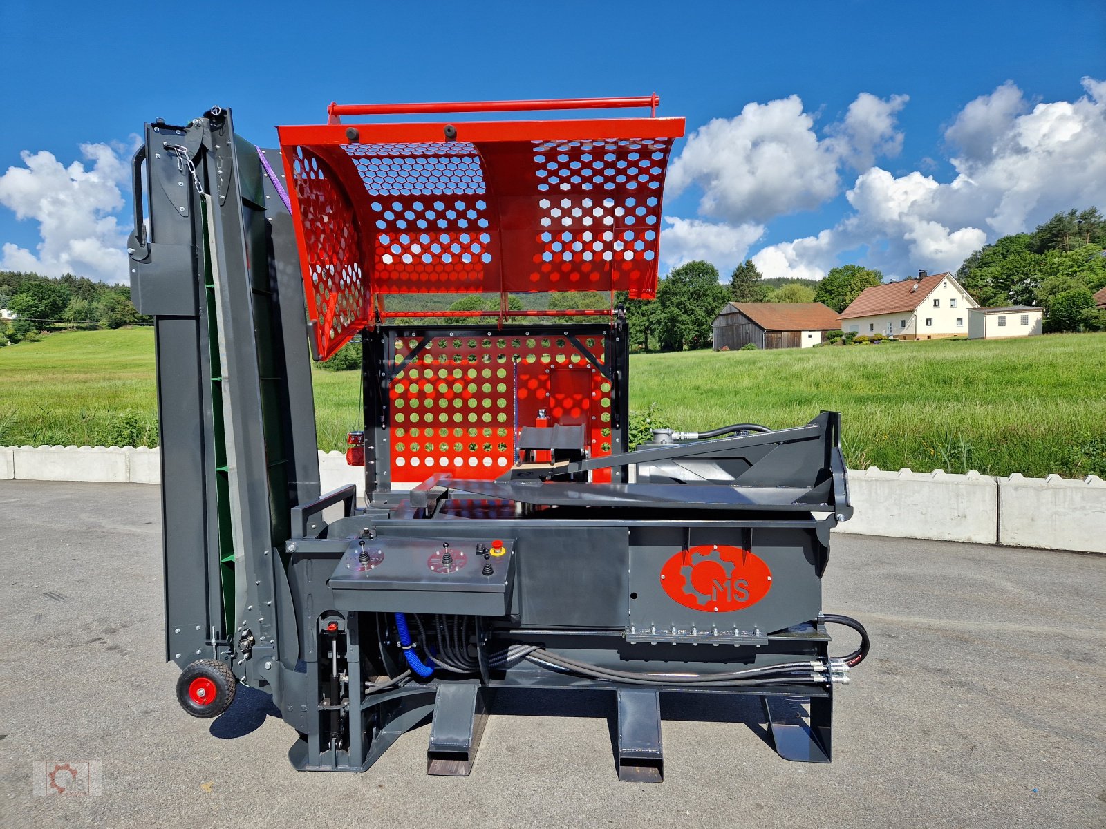 Sägeautomat & Spaltautomat of the type MS Splitter 500 V2 22t 50cm Durchmesser Ölkühler Sägespaltautomat, Neumaschine in Tiefenbach (Picture 4)