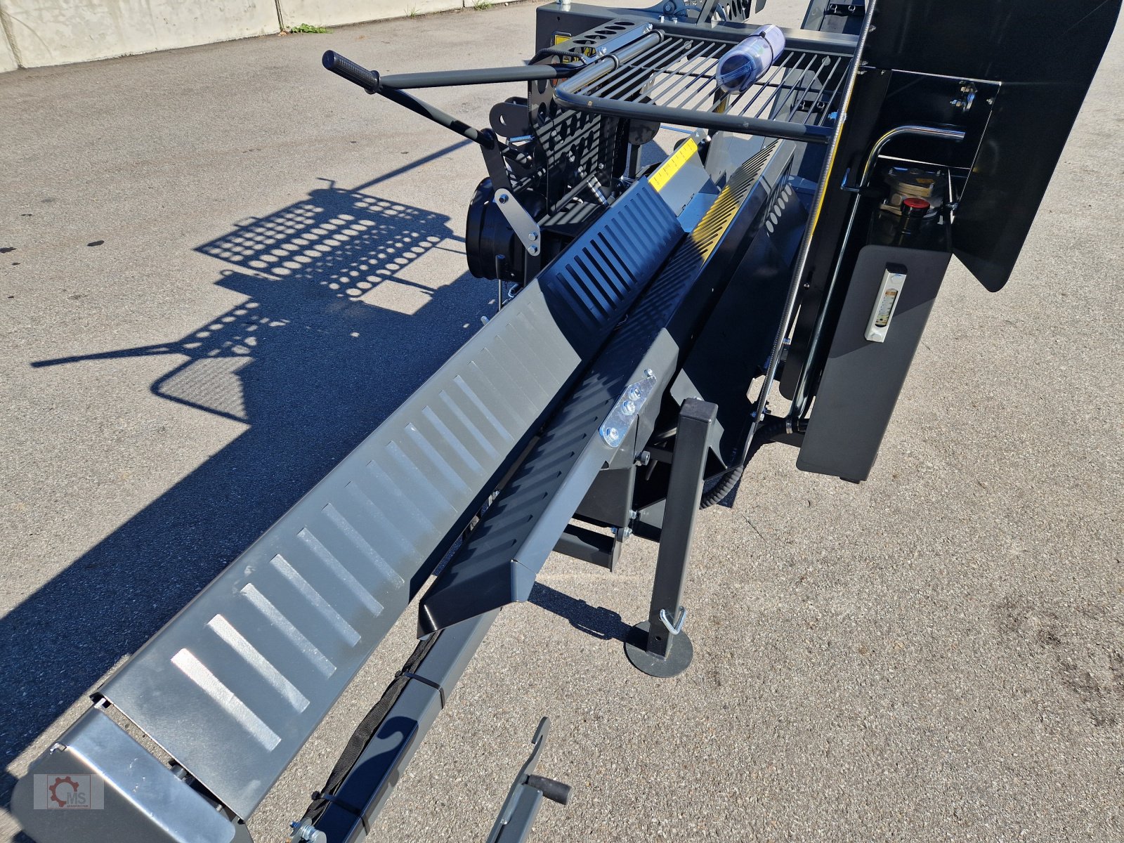 Sägeautomat & Spaltautomat van het type Pilkemaster EVO 36 HC TR 10t Stammheber, Neumaschine in Tiefenbach (Foto 19)