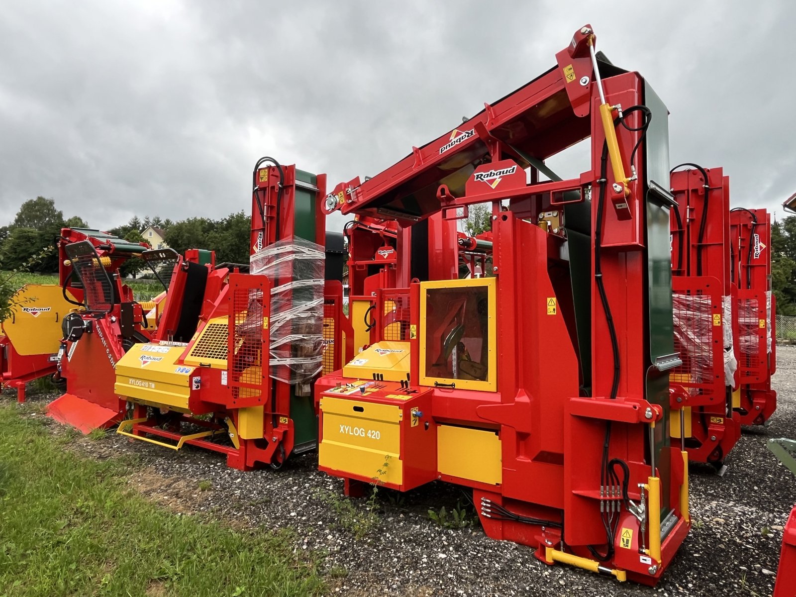 Sägeautomat & Spaltautomat van het type Rabaud XYLOG 420, Neumaschine in Birgland (Foto 1)