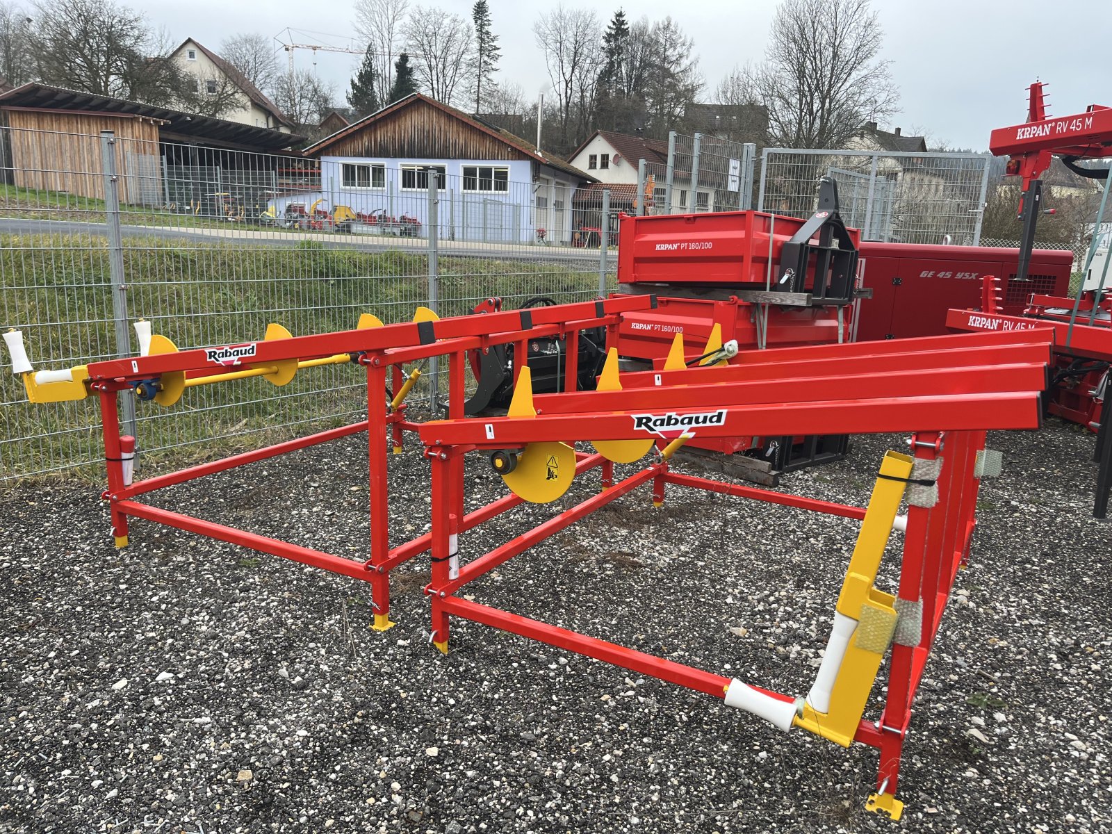 Sägeautomat & Spaltautomat des Typs Rabaud Zuführtisch, Gebrauchtmaschine in Birgland (Bild 1)