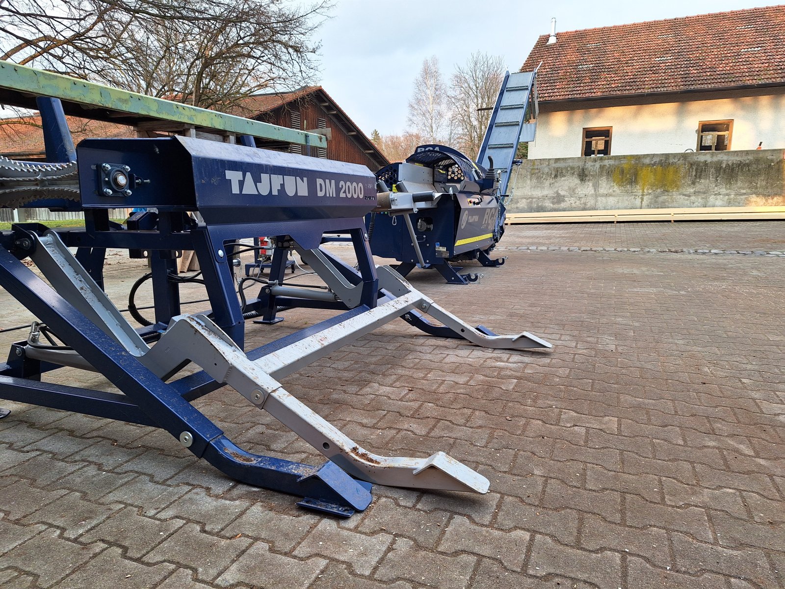 Sägeautomat & Spaltautomat от тип Tajfun DM 2000, Gebrauchtmaschine в Pliening (Снимка 1)