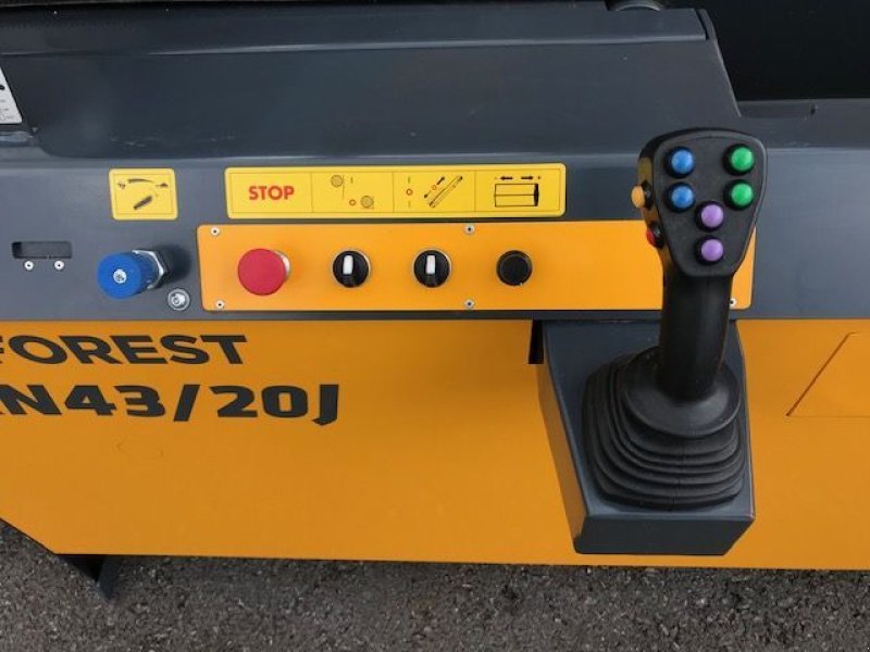 Sägeautomat & Spaltautomat za tip Uniforest Sägespaltautomat 43/20J CD Joystick Zapfwelle, Neumaschine u Tamsweg (Slika 13)