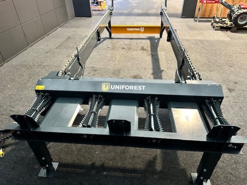 Sägeautomat & Spaltautomat typu Uniforest Zuführtisch DM 4000/2 zu Sägespaltautomaten, Neumaschine v Tamsweg (Obrázek 4)