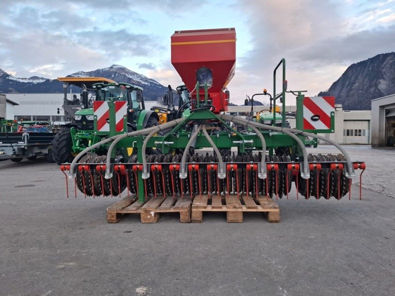 Sämaschine des Typs Düvelsdorf Terra Roller, Ausstellungsmaschine in Landquart (Bild 1)