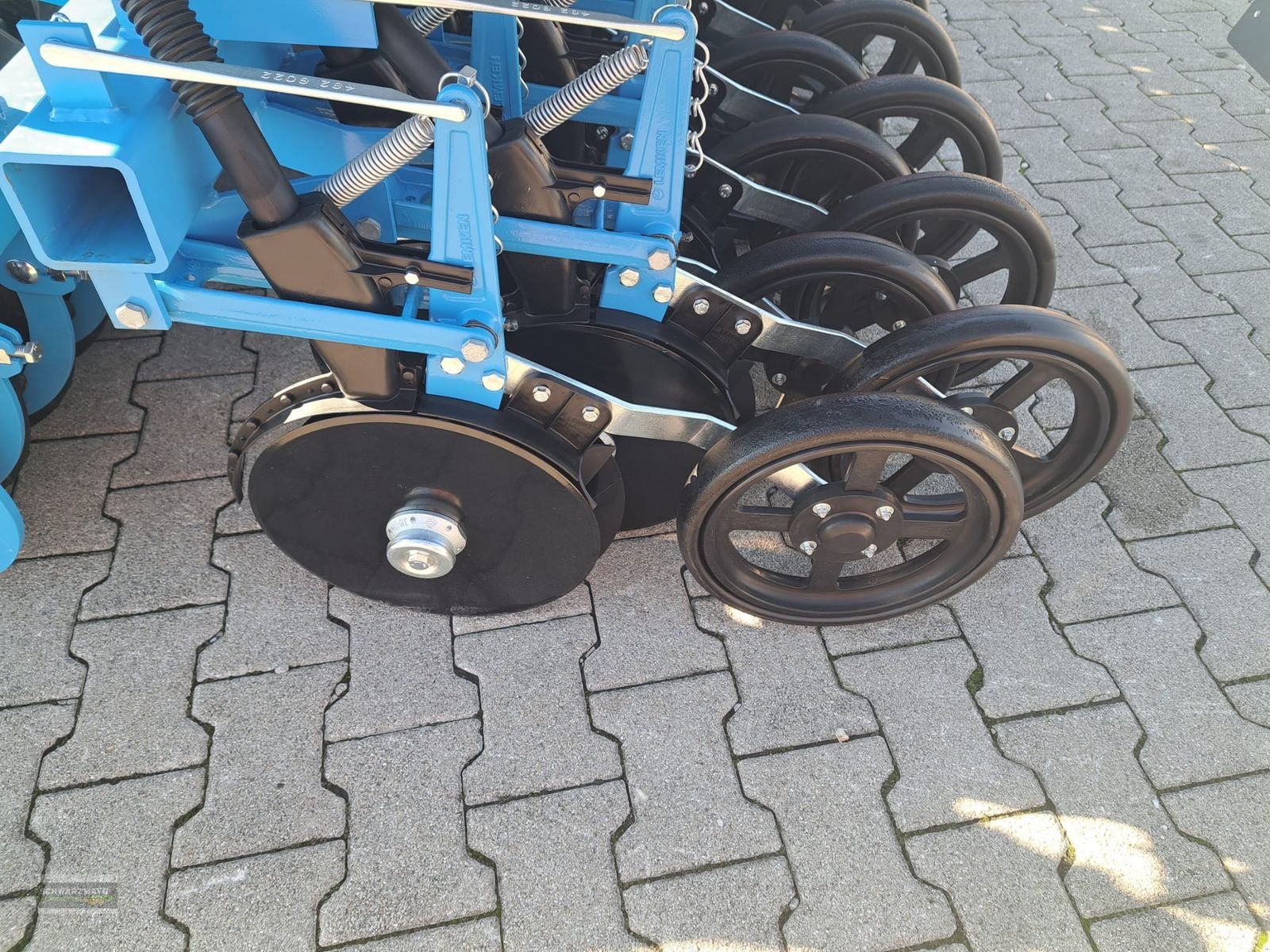 Sämaschine van het type Lemken Zirkon 12+Sahihr 10 ISOBUS, Neumaschine in Aurolzmünster (Foto 14)