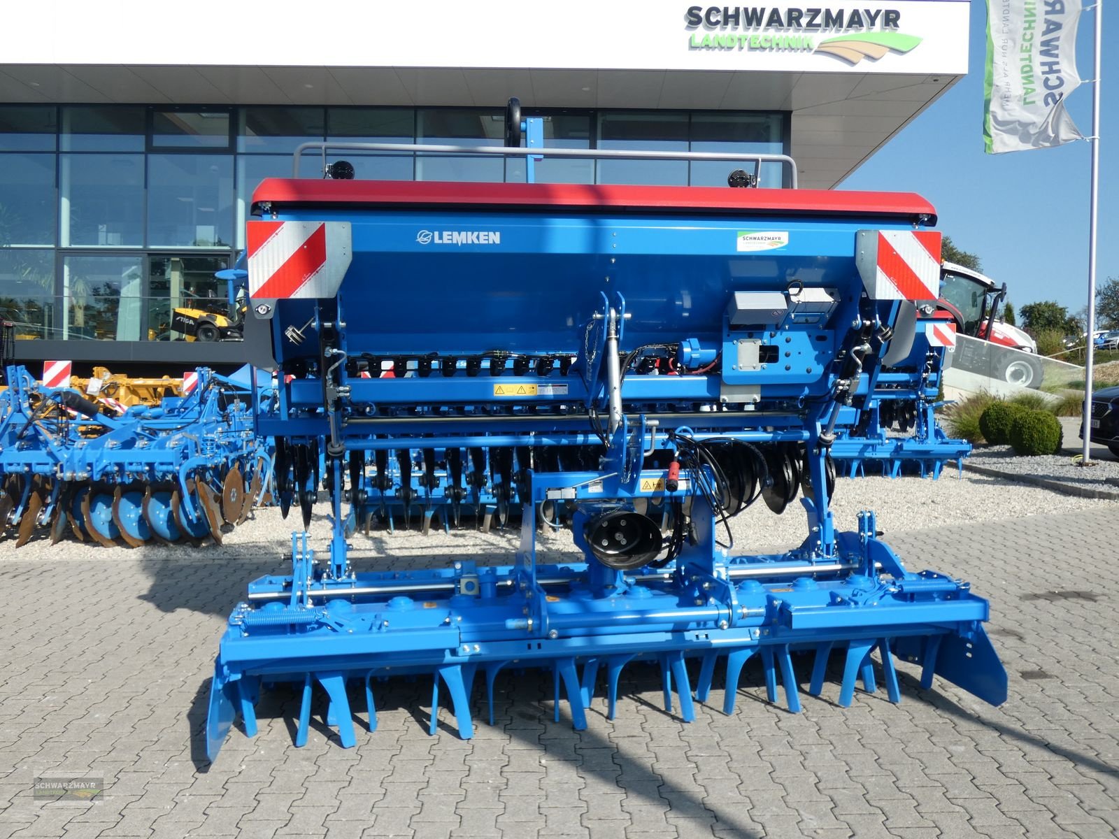 Sämaschine des Typs Lemken Zirkon 8+Saphir 10 ISOBUS, Neumaschine in Aurolzmünster (Bild 1)