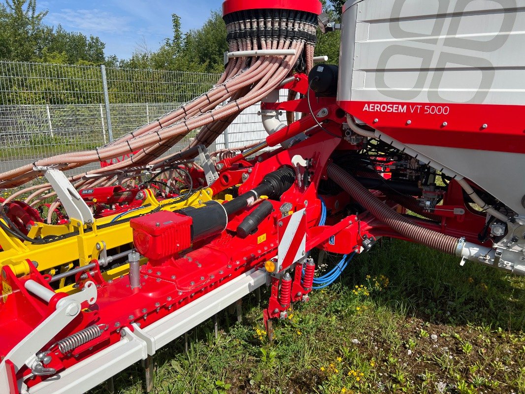 Sämaschine van het type Pöttinger Aerosem VT 5000 DD, Gebrauchtmaschine in Steinheim-Bergheim (Foto 8)