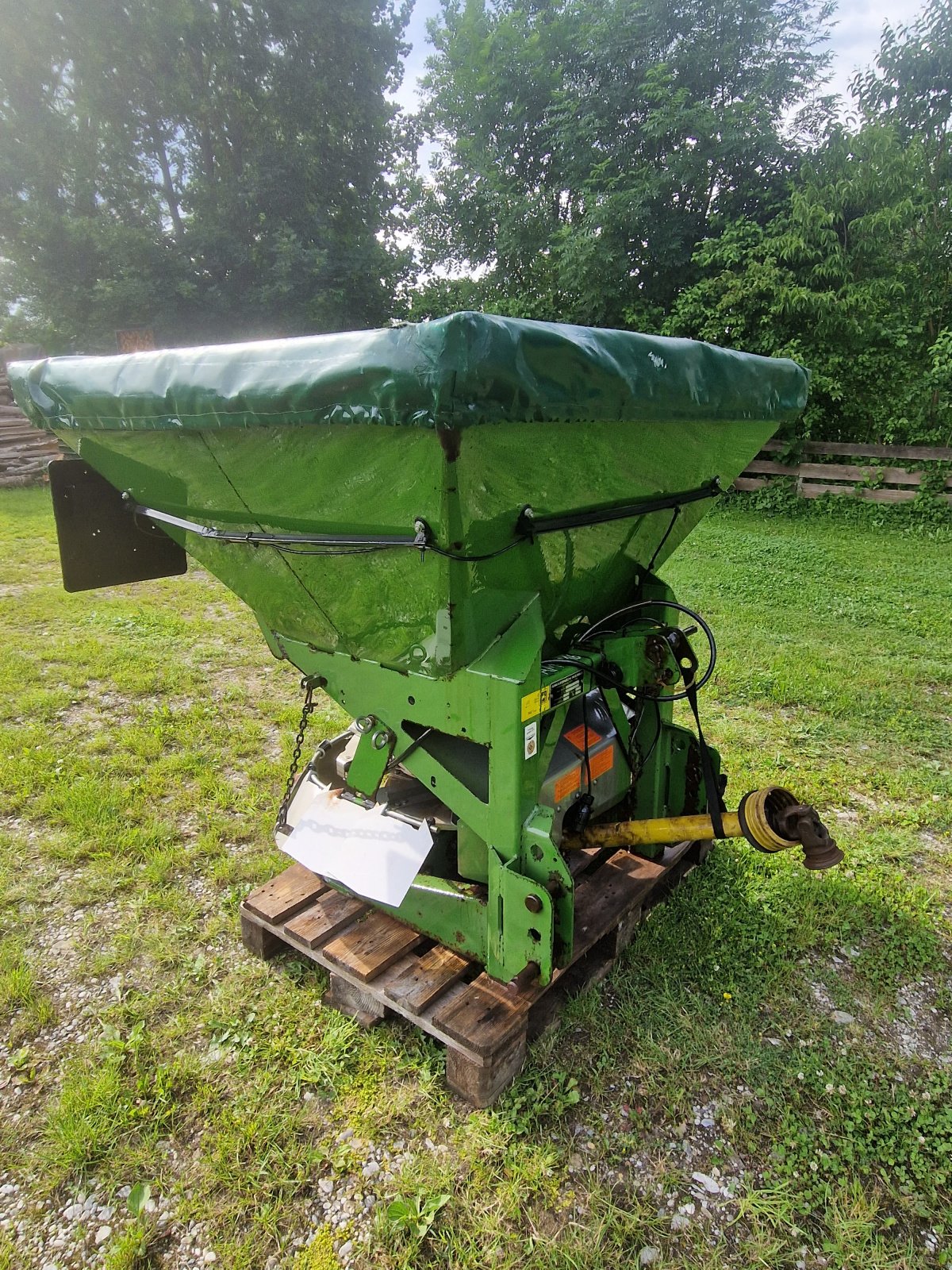 Sandstreuer & Salzstreuer of the type Amazone Amazone E+S 750, Gebrauchtmaschine in Allershausen (Picture 3)