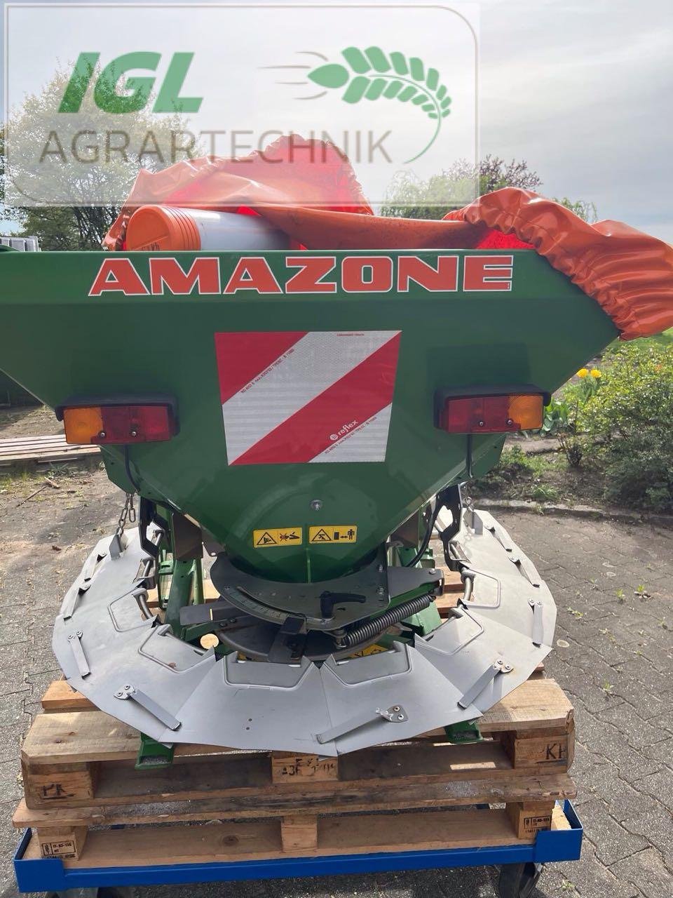 Sandstreuer & Salzstreuer del tipo Amazone E&S 300, Gebrauchtmaschine In Nabburg (Immagine 2)