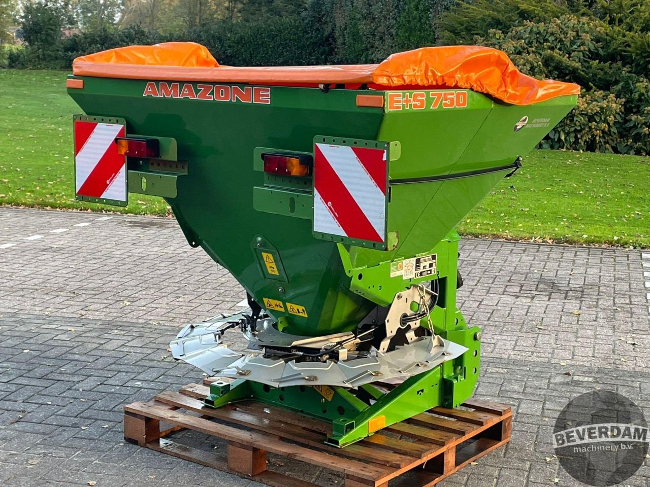 Sandstreuer & Salzstreuer del tipo Amazone E-S 750 zoutstrooier, Gebrauchtmaschine en Vriezenveen (Imagen 4)