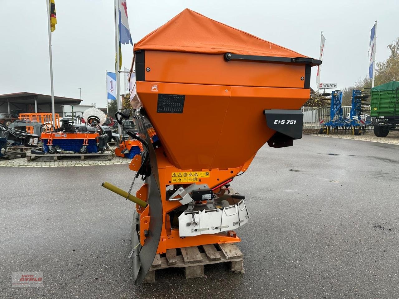 Sandstreuer & Salzstreuer van het type Amazone E+S 751, Neumaschine in Steinheim (Foto 4)