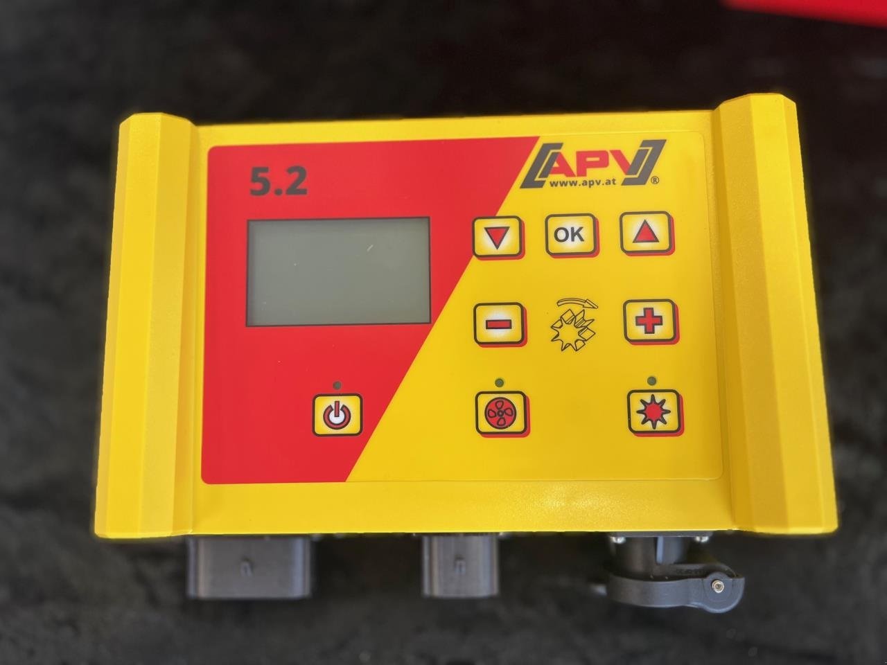 Sandstreuer & Salzstreuer Türe ait APV UDW 100 M1, Gebrauchtmaschine içinde Viborg (resim 5)