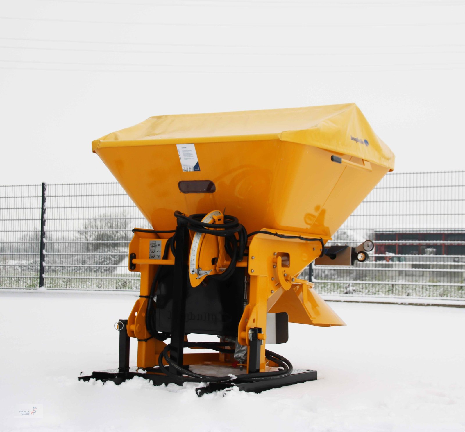 Sandstreuer & Salzstreuer des Typs Bogballe S3, Gebrauchtmaschine in Mahlberg-Orschweier (Bild 3)