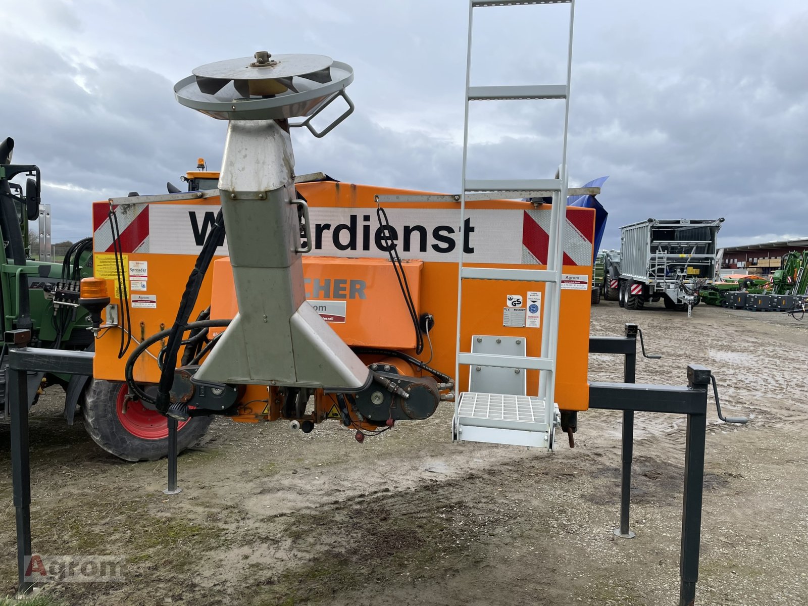 Sandstreuer & Salzstreuer van het type Gmeiner YETI TRAC 2000W, Gebrauchtmaschine in Meißenheim-Kürzell (Foto 2)