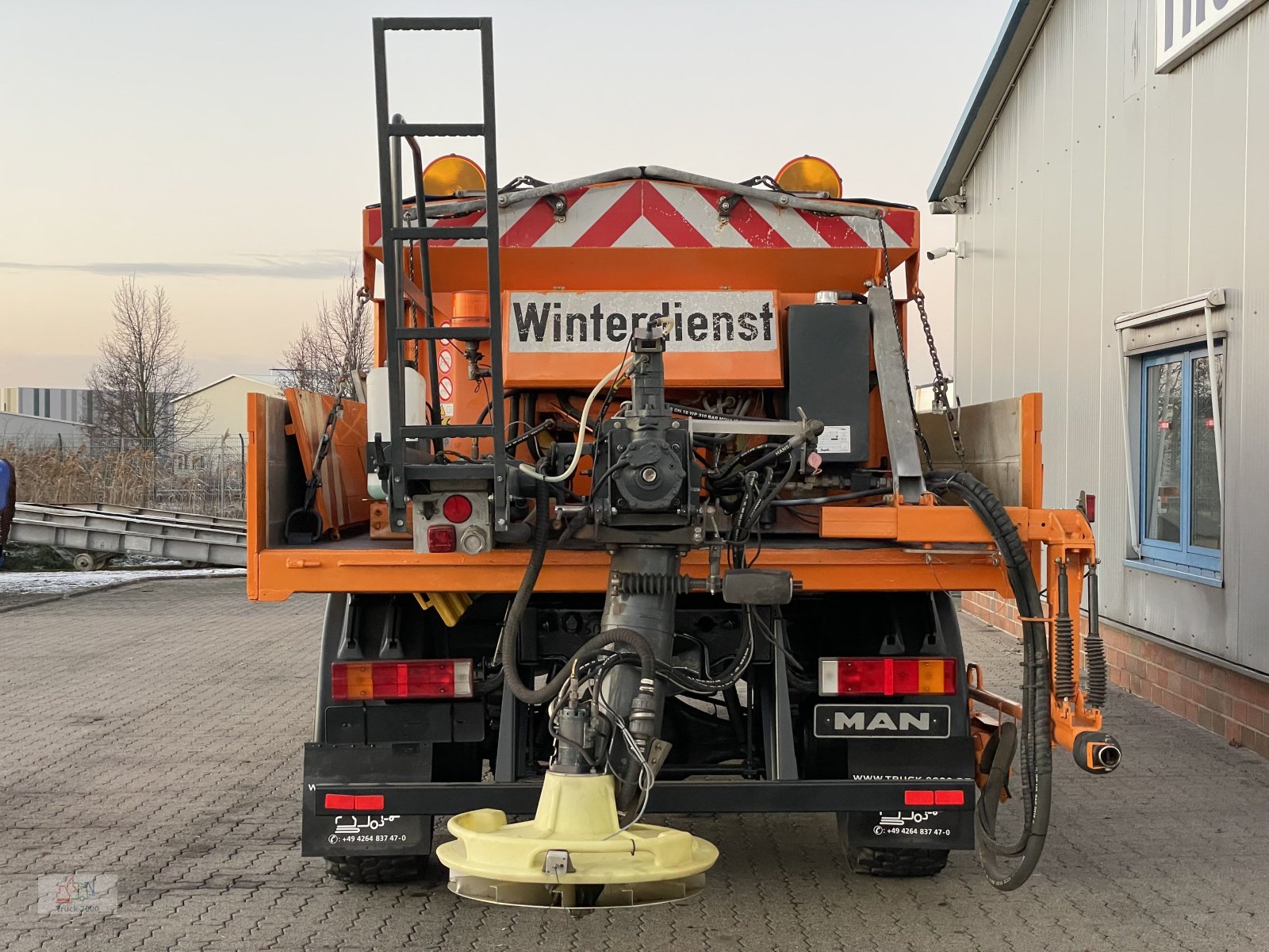 Sandstreuer & Salzstreuer typu Küpper Weisser 2m3 Winter Feuchtsalzstreuer Außenradantrieb, Gebrauchtmaschine v Sottrum (Obrázek 3)