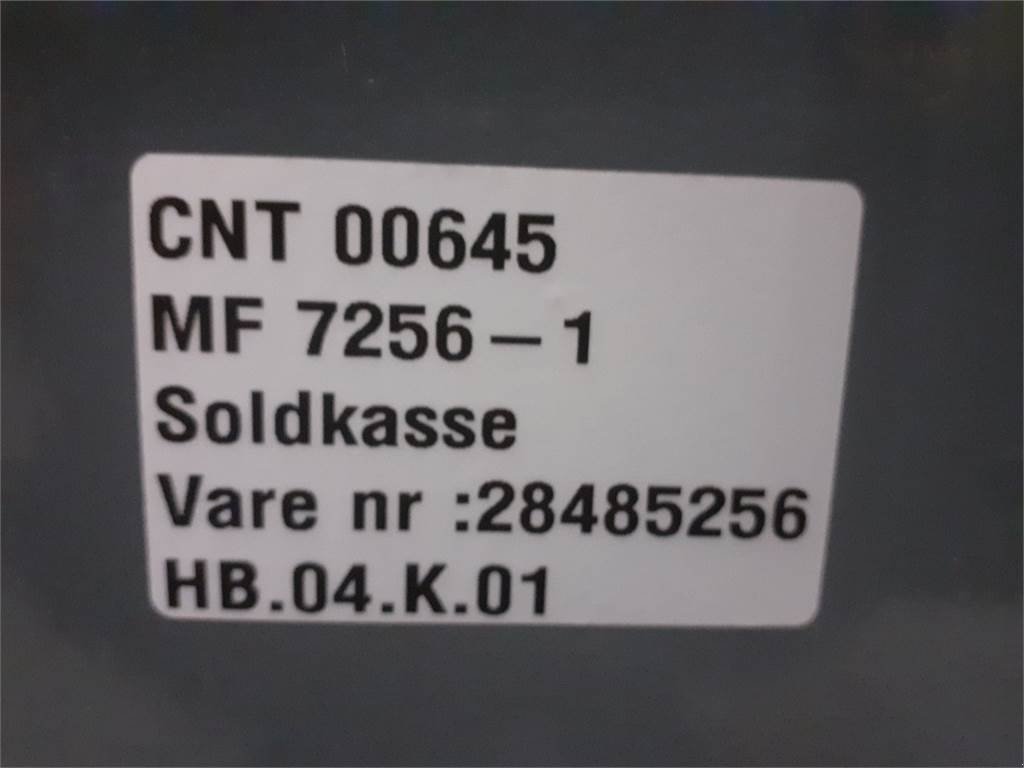 Sandstreuer & Salzstreuer Türe ait Massey Ferguson 7256, Gebrauchtmaschine içinde Hemmet (resim 16)