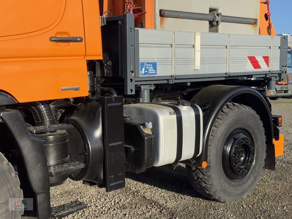 Sandstreuer & Salzstreuer типа Mercedes-Benz Unimog U 400, Gebrauchtmaschine в Sottrum (Фотография 8)