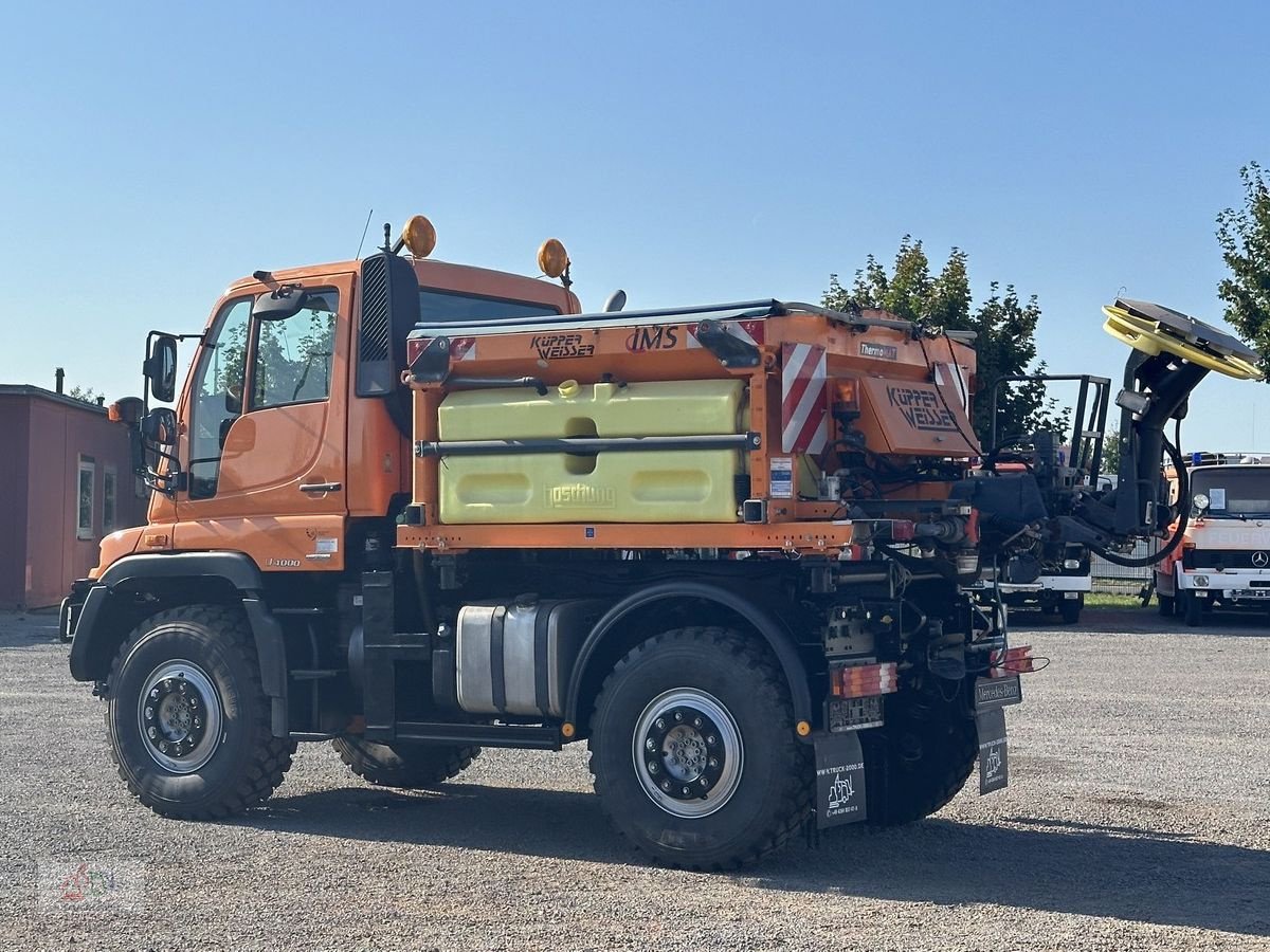 Sandstreuer & Salzstreuer des Typs Mercedes-Benz Unimog U 400, Gebrauchtmaschine in Sottrum (Bild 8)