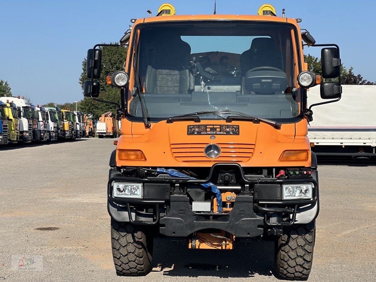 Sandstreuer & Salzstreuer des Typs Mercedes-Benz Unimog U 400, Gebrauchtmaschine in Sottrum (Bild 14)