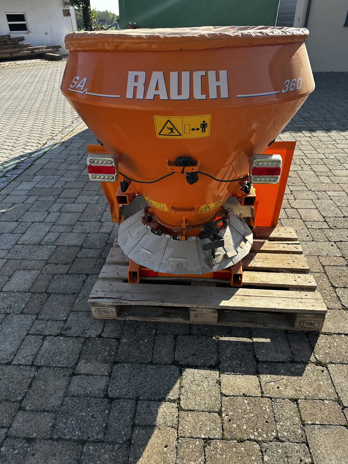 Sandstreuer & Salzstreuer van het type Rauch SA 360, Gebrauchtmaschine in Petersbuch (Foto 4)