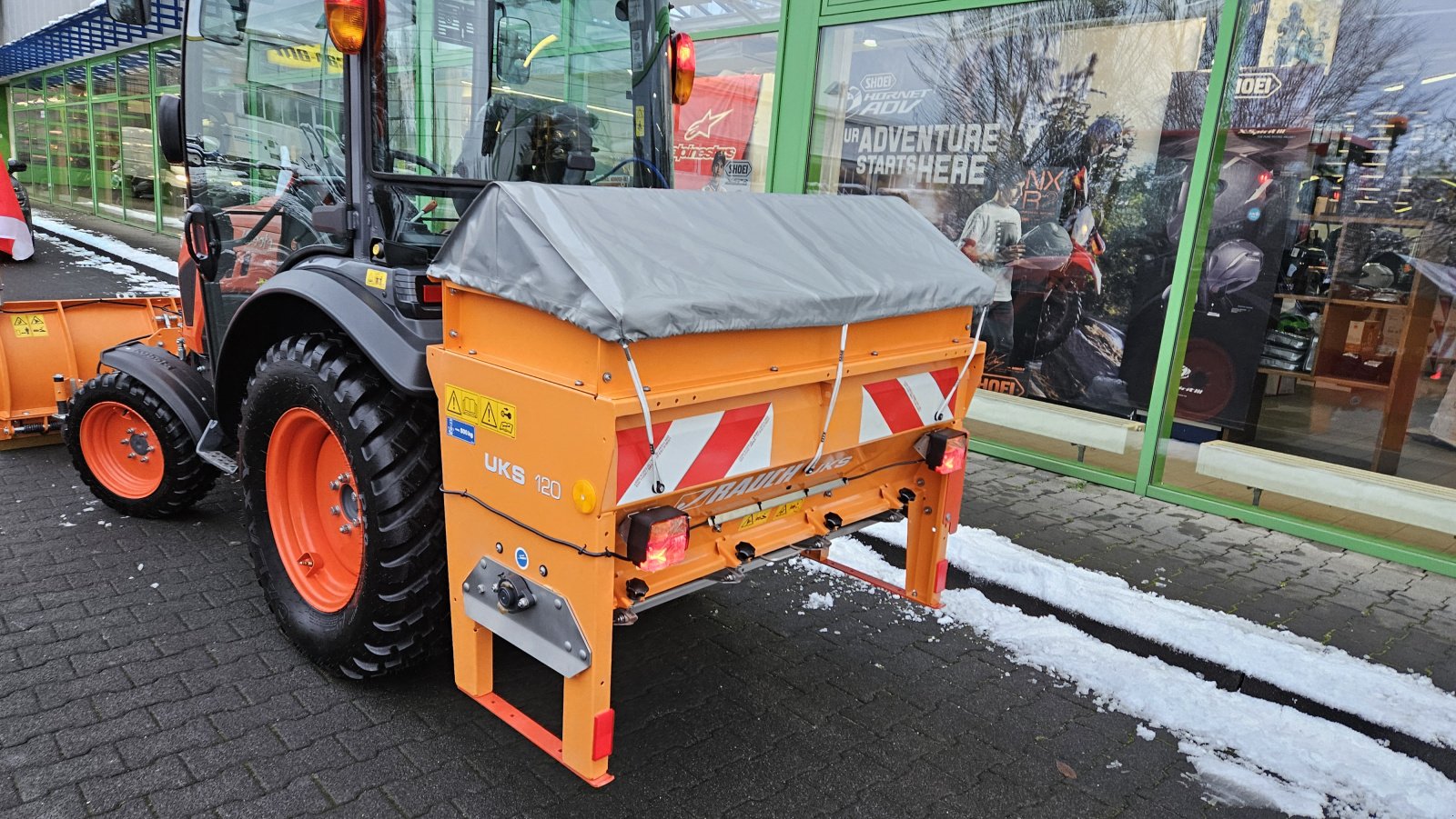 Sandstreuer & Salzstreuer van het type Rauch UKS 120, Neumaschine in Olpe (Foto 3)