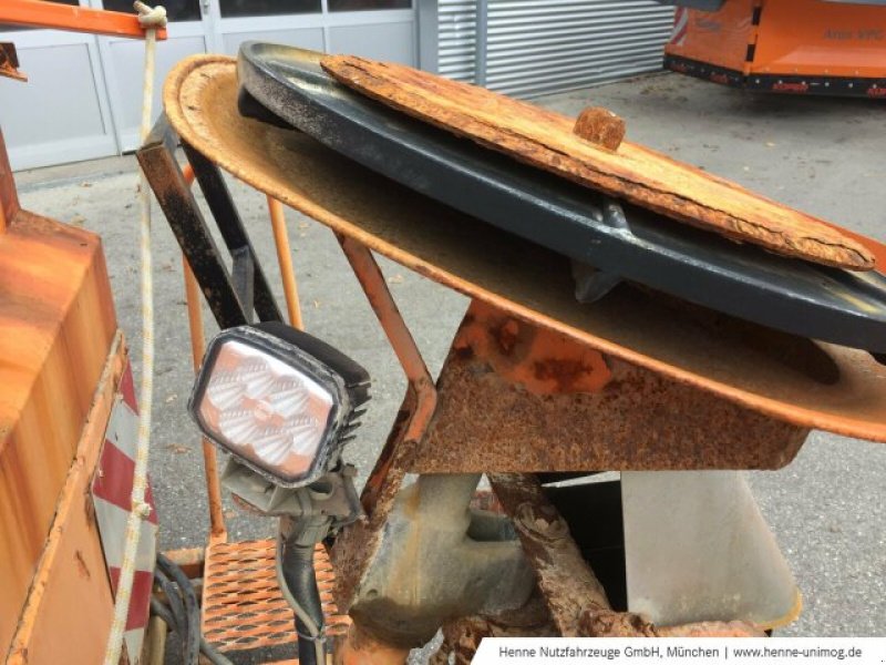 Sandstreuer & Salzstreuer des Typs Schmidt Schmidt Salzstreuer SST 3, Gebrauchtmaschine in Heimstetten (Bild 3)