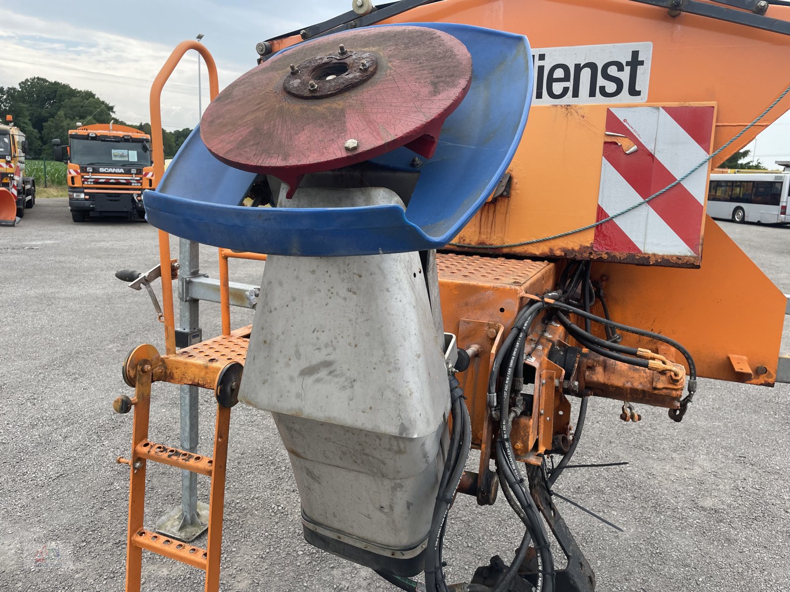 Sandstreuer & Salzstreuer of the type Schmidt Schmidt Unimog/JCB/ FastTrac Winterdienst Streuer 2m³+FB, Gebrauchtmaschine in Sottrum (Picture 12)