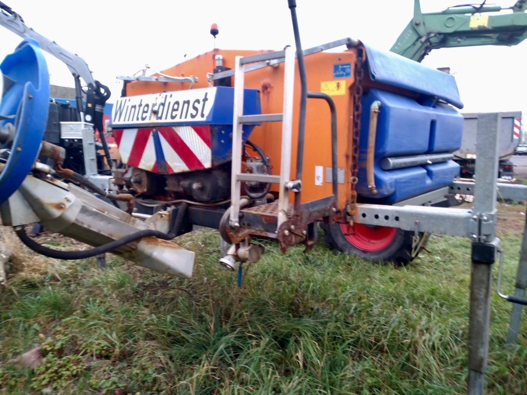 Sandstreuer & Salzstreuer des Typs Schmidt Stratos F17K-13, Gebrauchtmaschine in Liebenwalde (Bild 1)