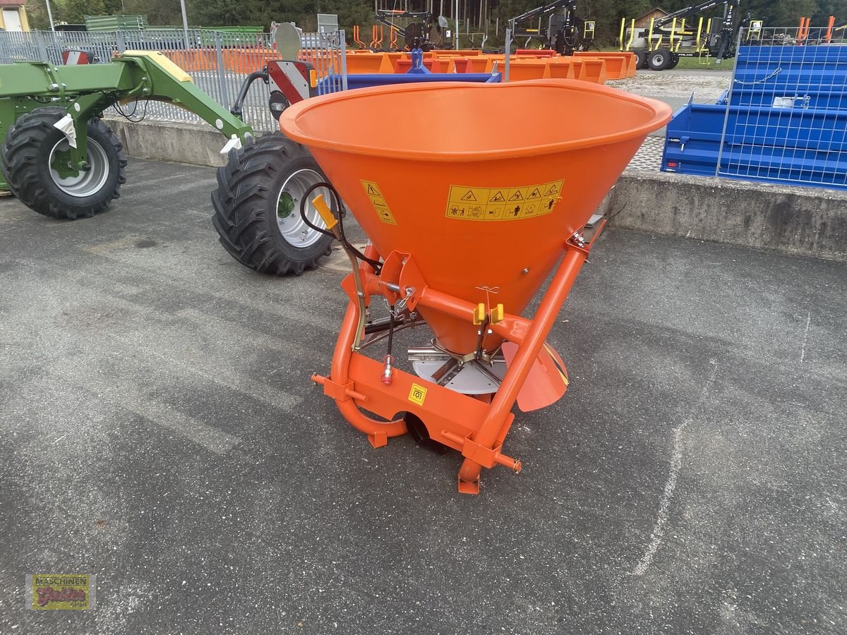 Sandstreuer & Salzstreuer tip Sonstige Grass-Rol Salzstreuer 400 Liter, Neumaschine in Kötschach (Poză 3)