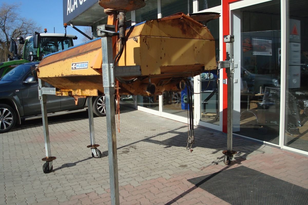 Sandstreuer & Salzstreuer van het type Sonstige Huber 2 Kammer Streuer für Fendt GT, Gebrauchtmaschine in Judenburg (Foto 2)