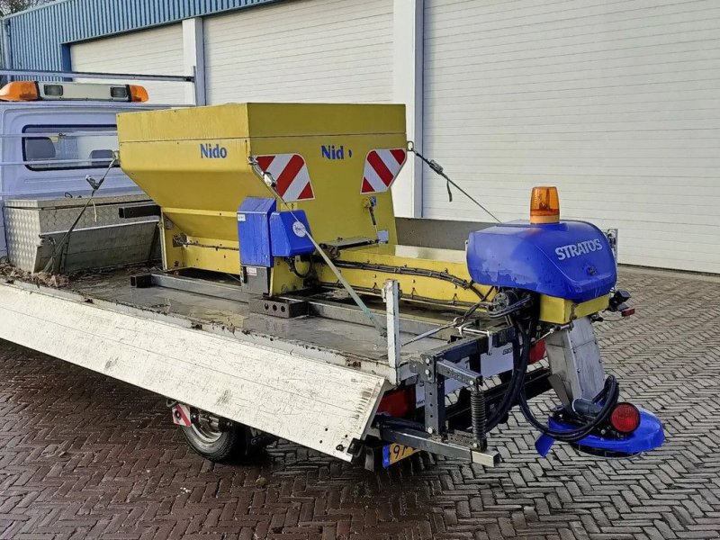 Sandstreuer & Salzstreuer of the type Sonstige Nido Stratos B15K+-27 PCX-350, Gebrauchtmaschine in Groningen