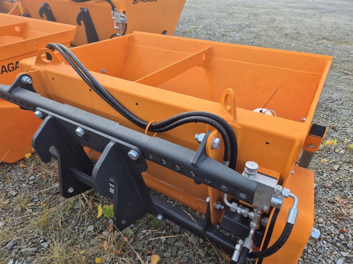 Sandstreuer & Salzstreuer of the type Sonstige PADAGAS SP-400 Streuer Radlader Hoflader, Neumaschine in Aigen-Schlägl (Picture 8)