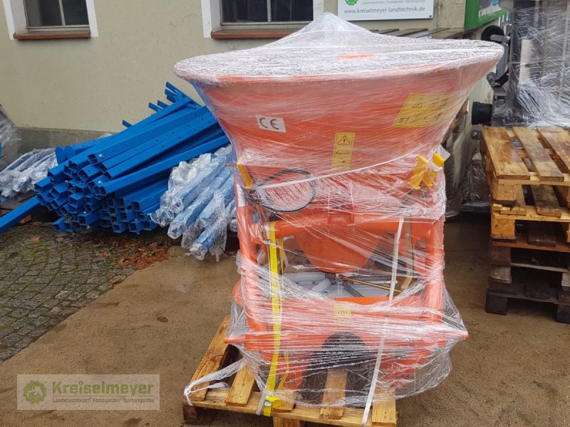 Sandstreuer & Salzstreuer van het type Sonstige ST300 + Gelenkwelle + Beleuchtung + Abdeckplane NEU 300 Ltr. PVC **SOFORT VERFÜGBAR**, Neumaschine in Feuchtwangen (Foto 1)