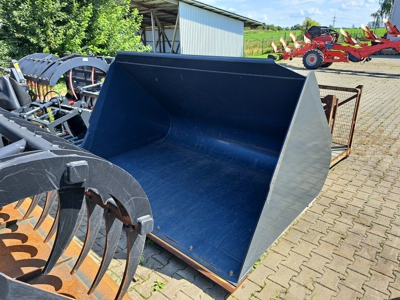 Schaufel van het type Merlo MERLO Schüttgutschaufel 3.500 l, Vorführmaschine in Rollwitz (Foto 2)