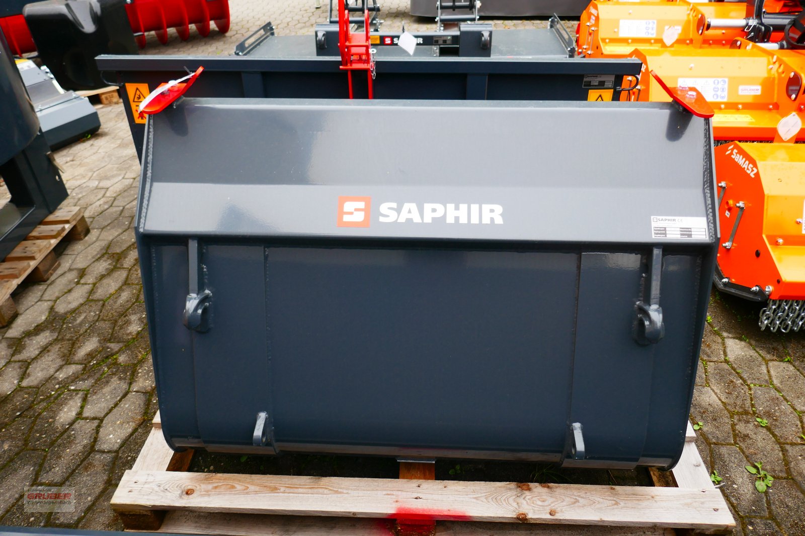 Schaufel van het type Saphir LG 14+, Neumaschine in Dorfen (Foto 4)