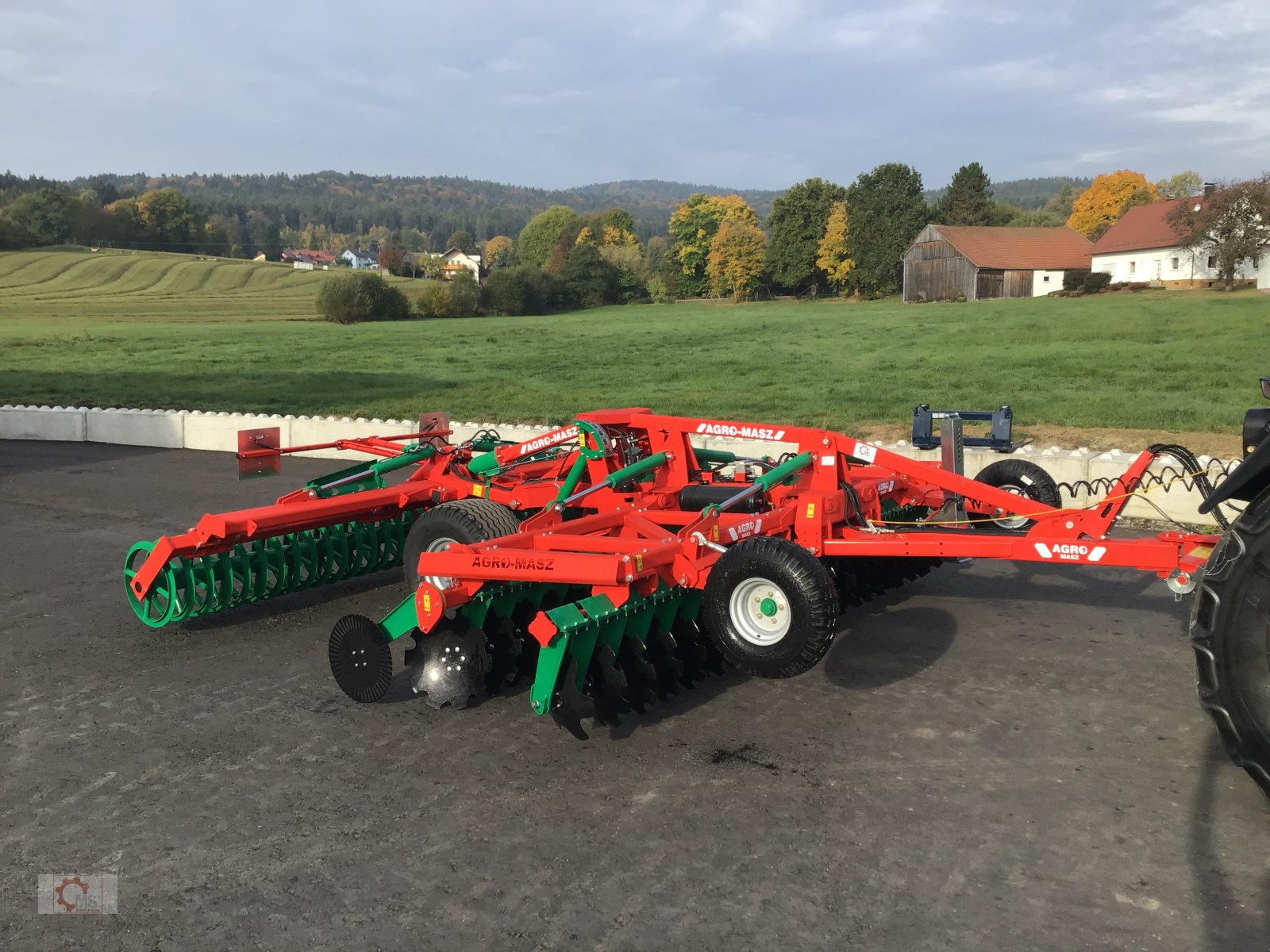 Scheibenegge typu Agro-Masz BTC50H gezogen Druckluftbremse 560er Scheiben, Neumaschine v Tiefenbach (Obrázok 14)