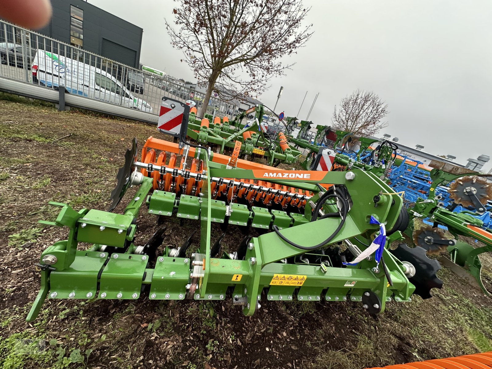 Scheibenegge des Typs Amazone CATROS+ 3003, Neumaschine in Vöhringen (Bild 5)