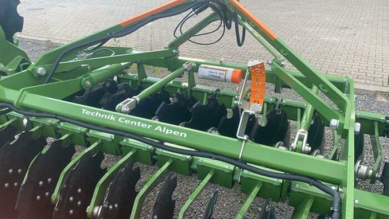 Scheibenegge del tipo Amazone CATROS XL 3003, Neumaschine en Kottenheim (Imagen 6)