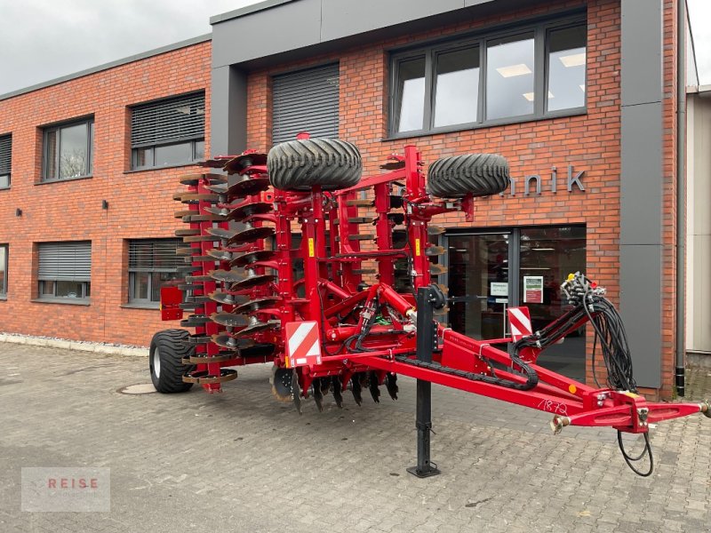 Scheibenegge of the type Horsch Joker 5 RT, Neumaschine in Lippetal / Herzfeld