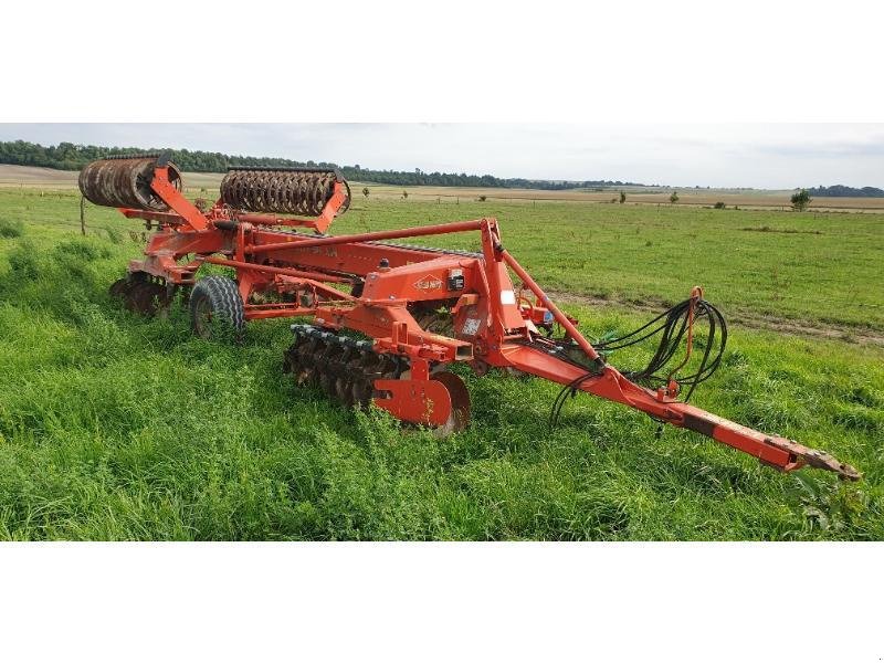 Scheibenegge del tipo Kuhn DISCOVER XM 32, Gebrauchtmaschine en SAINTE-MENEHOULD (Imagen 1)