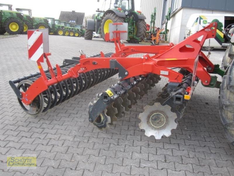 Scheibenegge del tipo Kuhn Optimer+ 303, Neumaschine en Marsberg-Giershagen (Imagen 1)