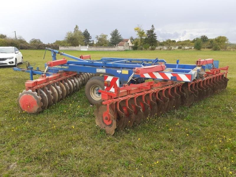 Scheibenegge des Typs Souchu-Pinet AVR44, Gebrauchtmaschine in BRAY en Val (Bild 2)